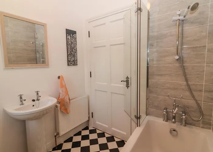 The Artist's Barn * Limerick Junction